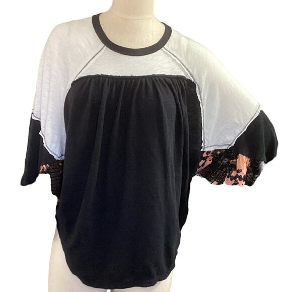 FREE PEOPLE We The Free Friday Fever Top Sz M Black & White 112A - Picture 3 of 9